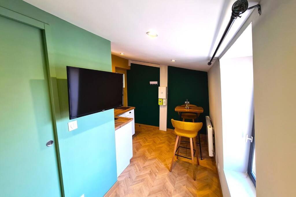Le Cocon Valenciennois - Hypercentre - Netflix - Toutes Chaines Tv - Vieux Valenciennes Apartment Exterior photo