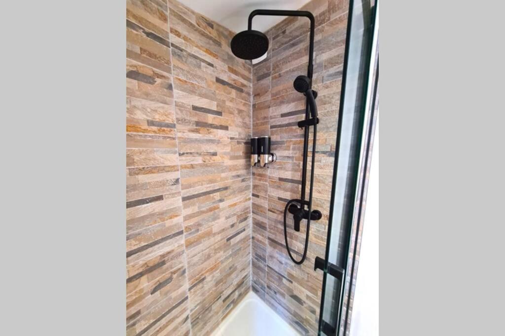 Le Cocon Valenciennois - Hypercentre - Netflix - Toutes Chaines Tv - Vieux Valenciennes Apartment Exterior photo
